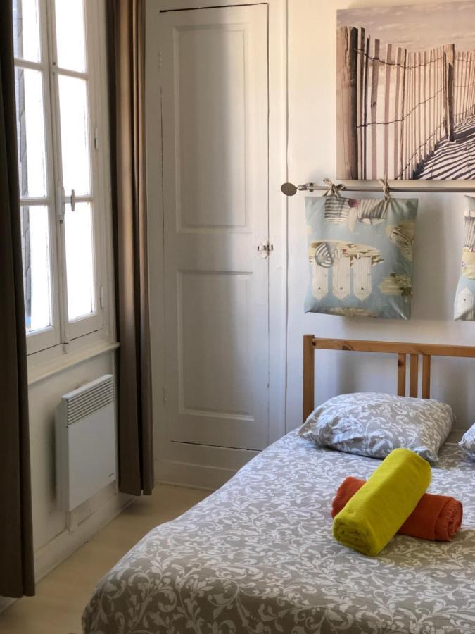 Les Demoiselles Hotel Онфльор Екстериор снимка